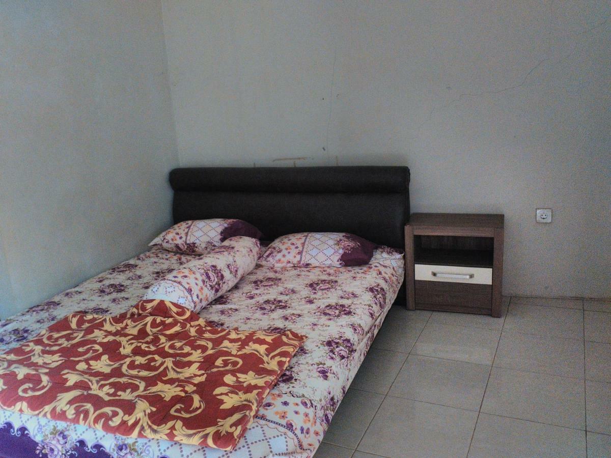 Nabila Syar'I Guest House Padalarang Exterior foto
