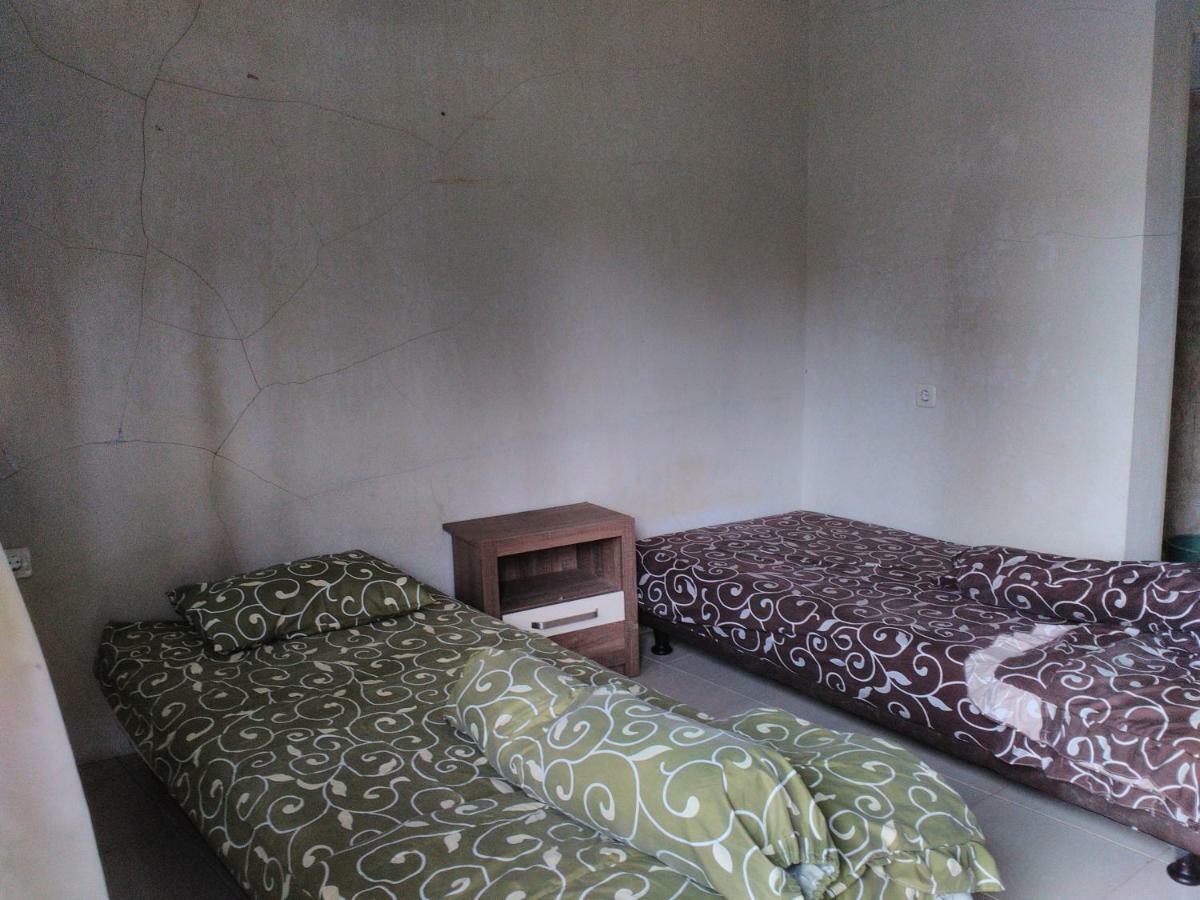 Nabila Syar'I Guest House Padalarang Exterior foto